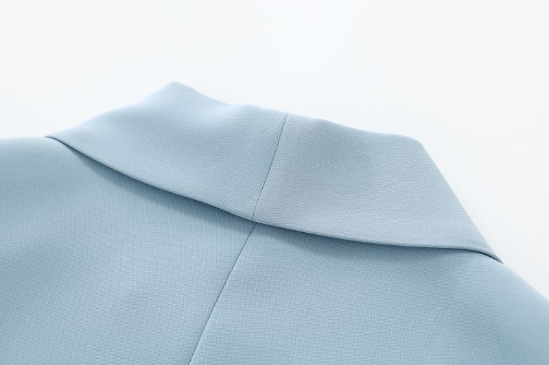 Fashionable and simple professional suit